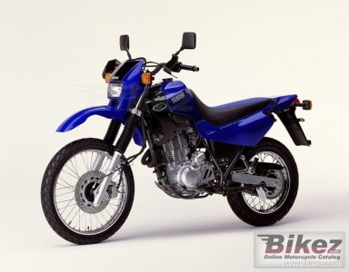 19972_0_1_4_xt 600 e_image by yamaha. published with jp.jpg